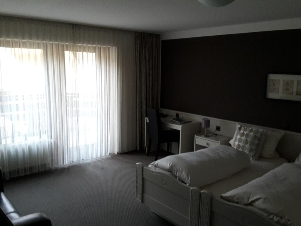 Hotel Kramer レンネシュタット エクステリア 写真